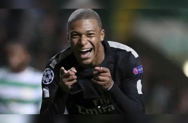 El rapero francés se inspiró en el delantero del PSG wapa.pe