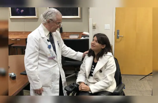 Joven que quedó paralítica por bullying da charlas para prevenir el acoso escolar wapa.pe