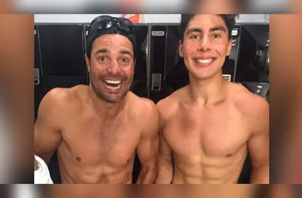 Hijo de Chayanne enamora con sensual baile en Instagram wapa.pe