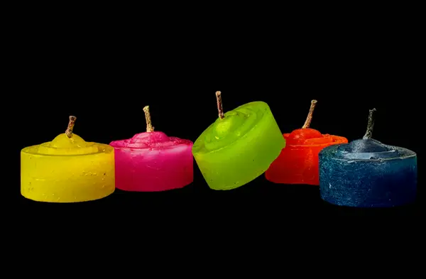 Descubre qué poder tiene cada color de vela . wapa.pe