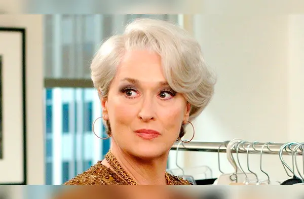 La presencia de las canas de sebe a varios factores. wapa.pe