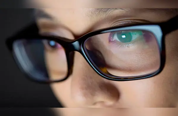 Cuidados de la vista: cómo podemos cuidarla cuando usamos dispositivos tecnológicos | ojos wapa.pe
