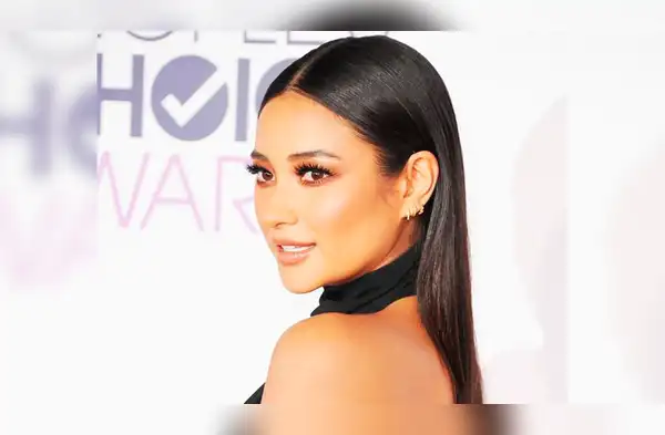 Mantén tu cabello sano y radiante teniendo una dieta balanceada y usando tratamientos rejuvenecedores. wapa.pe