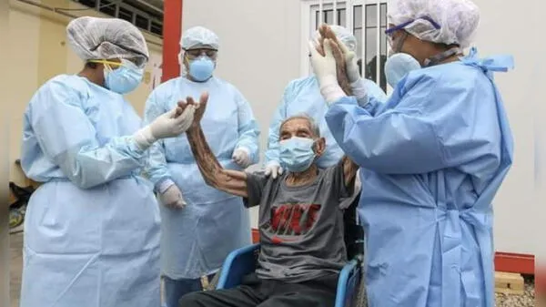 Piura: Exmilitar de 101 años superó el coronavirus tras permanecer 14 días en UCI