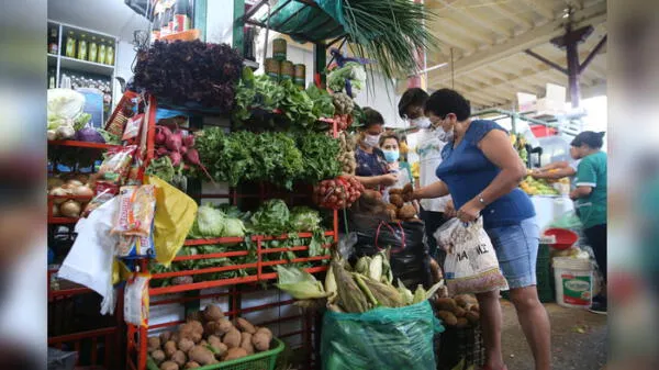 Minsa afirma que coronavirus puede estar suspendido en el aire en espacios cerrados y sin ventilación