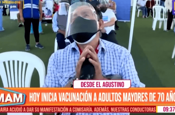 Coronavirus Perú: En El Agustino anciano de 73 años rompe en llanto minutos antes de recibir la vacuna contra la Covid-19 video