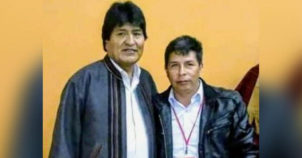 Evo Morales saluda a Pedro Castillo