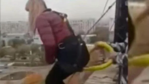 Mamá muere al saltar en bungee: la cuerda estaba mal amarrada
