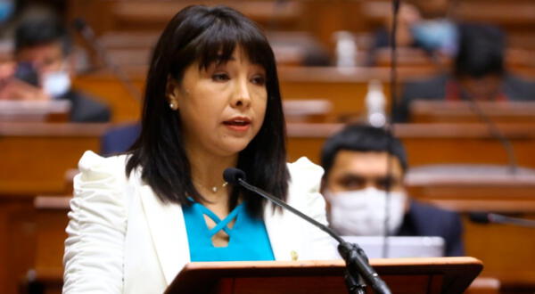Mirtha Vasquez  Presidenta del Consejo