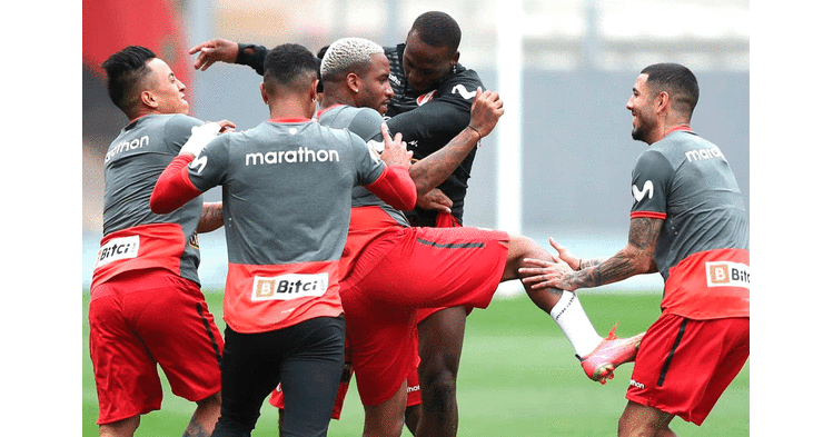 Jefferson Farfán será pieza de recambio en el Perú vs. Bolivia wapa.pe