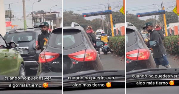 Joven carga a su cachorro en su espalda mientras trabaja en las calles