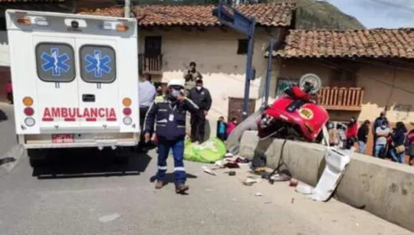 Así quedó la  mototaxi en la que se trasladaba la familia.