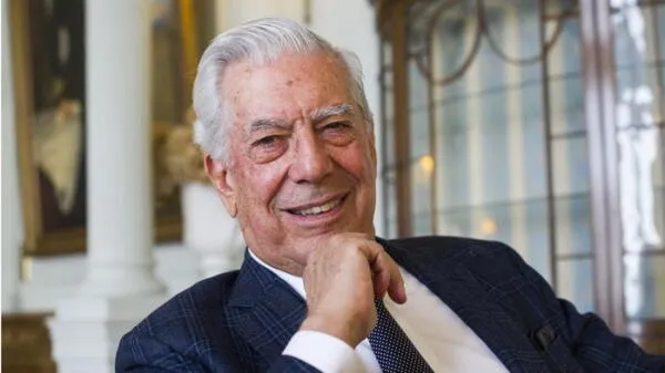 El premio nobel de Literatura, Mario Vargas Llosa.