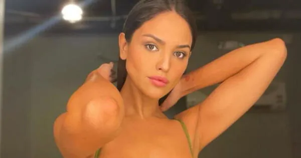 Eiza González y look