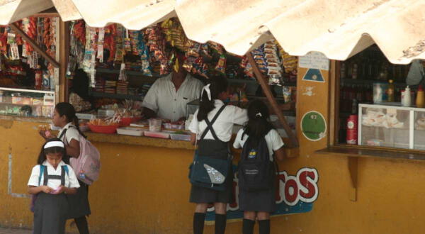 Escolares comedores Minedu