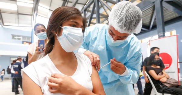 Vacunación Perú