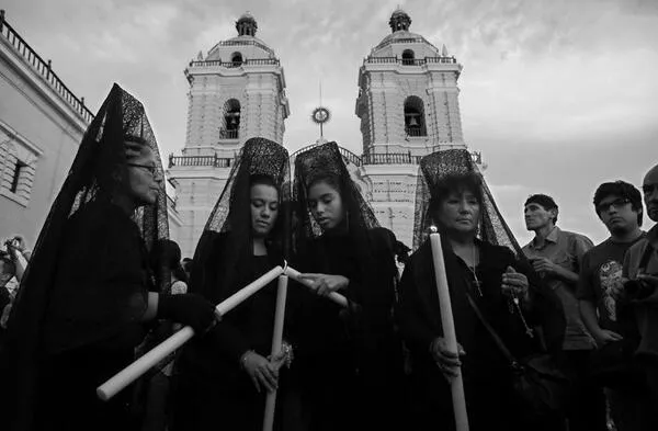 Mirada íntima de la ceremonia del Cristo del Descendimiento que se realiza desde el siglo XVII