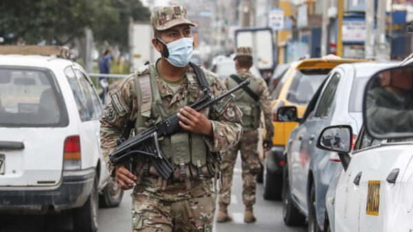 Fuerzas Armadas en la calle