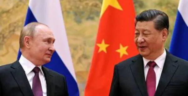 Presidentes de Rusia y China, Vladimir Putin y Xi Jinping.