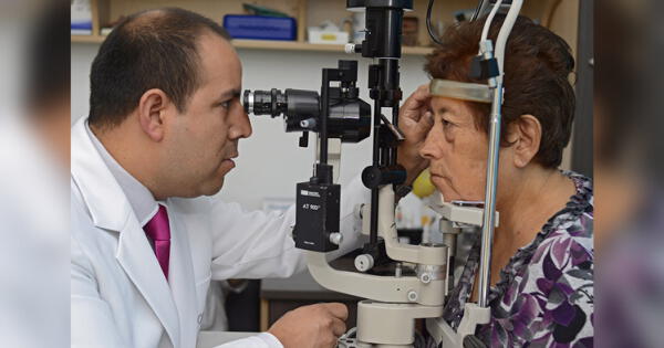 consulta oftalmológica