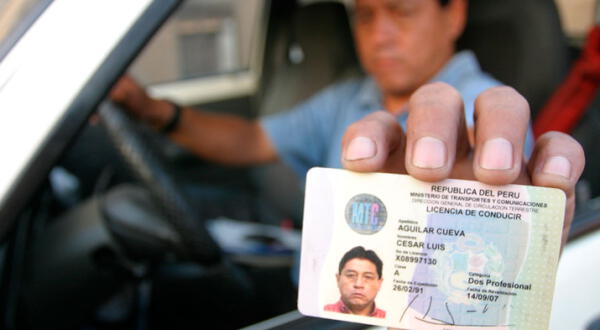 Licencia de conducir en Perú