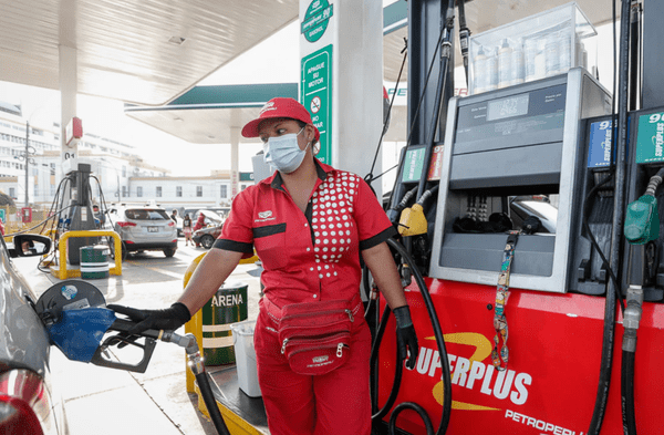 El precio de la gasolina varió en ciertos casos hoy, viernes 27 de mayo. wapa.pe