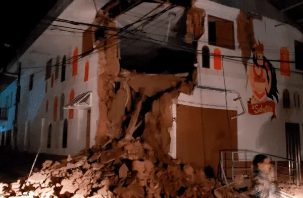 Sismos temblor casa destruida