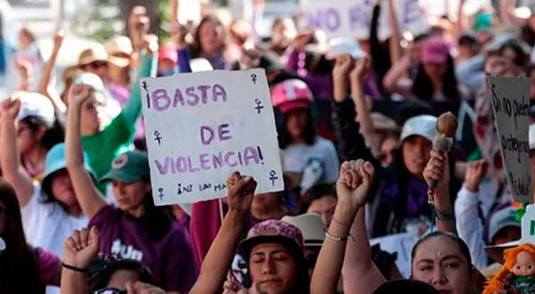 Marcha contra la violencia a la mujer