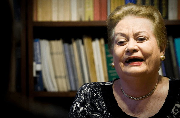 Murió Martha Hildebrandt wapa.pe