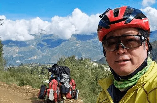 Coreano se enamoró del Perú, ahora lo recorre bicicleta y alaba el ceviche