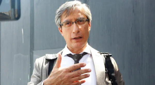 Federico Salazar criticado por el termino varonicidio