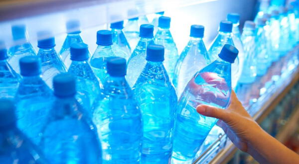 ¿Adiós al agua mineral? Consumir este tipo de bebidas sería dañina para la salud wapa.pe