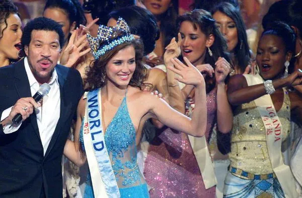 Maju mantilla: ¿Cómo una desconocida trujillana de 20 años se coronó Miss Mundo y cuál fue la frase que la hizo ganar?