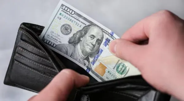 ¿Por qué debes tener un dólar en tu billetera? ¿Es de buena suerte?