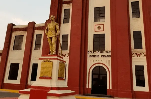 Colegio Leoncio Prado: denuncian que alumnos han sido obligados a formar desnudos y descalzos