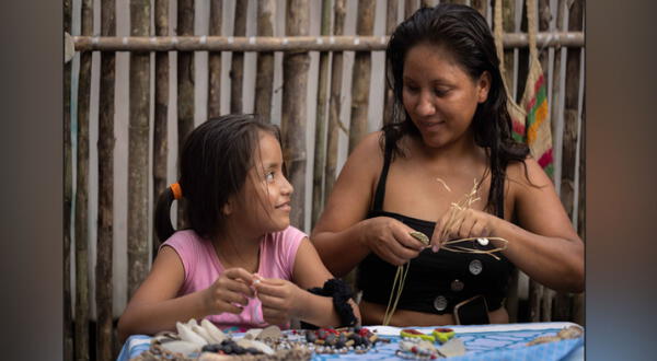 Desarrollan primer programa para fortalecer el rol y capacidades de mujeres indígenas