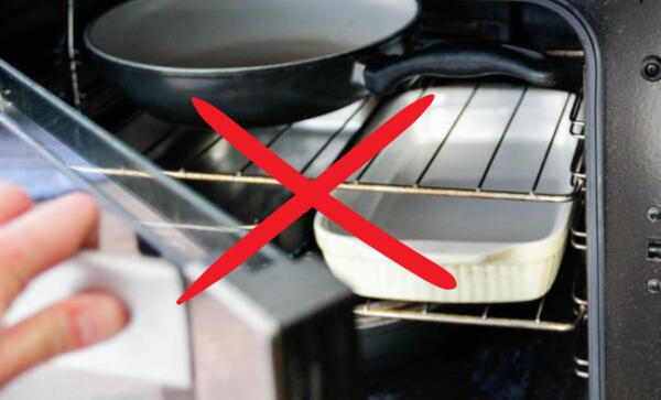 ¿Por qué jamás debes guardar tus ollas y sartenes en el horno de la cocina?