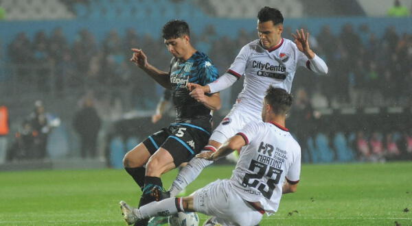 Racing venció por 2-1 a Newell's y se convierte en el único líder de su grupo en la Copa de la Liga