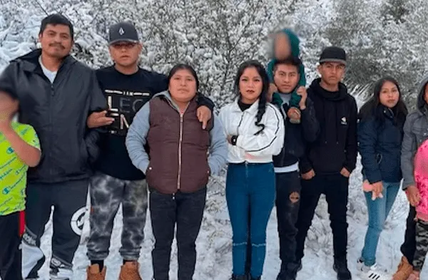 Un matrimonio y su hija fallecen en accidente de auto: sus 10 hijos huérfanos luchan por sobrevivir