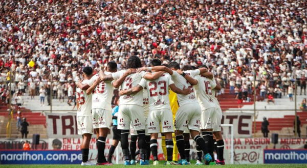 Universitario venció por 2-0 a Sport Huancayo y se coronó campeón del Torneo Clausura