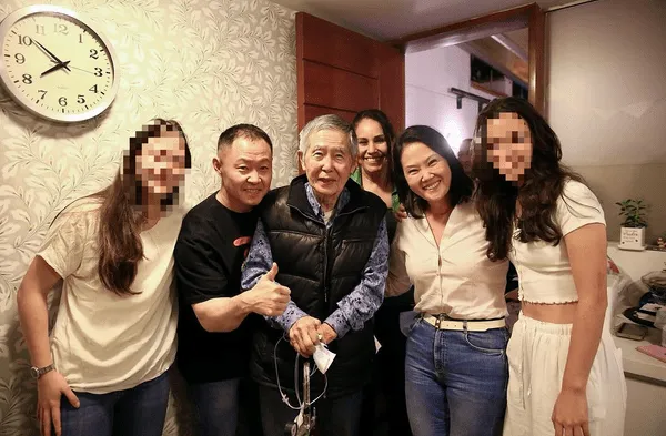 Alberto Fujimori se reencuentra con sus nietas