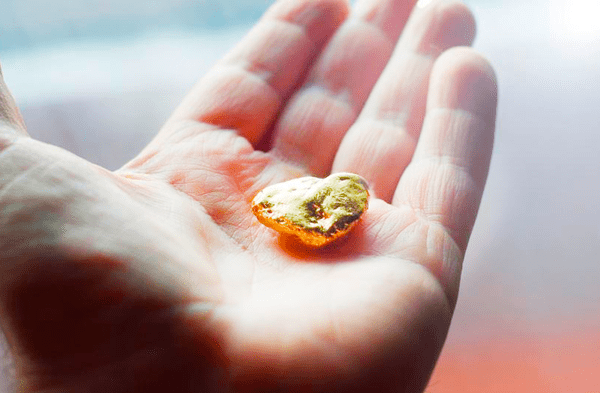 El dispositivo electrónico que todos tenemos en casa y tiramos que contiene oro de 22 quilates, según científicos wapa.pe