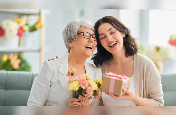Detalles que enamoran: ideas de regalo para sorprender a mamá en su día. wapa.pe