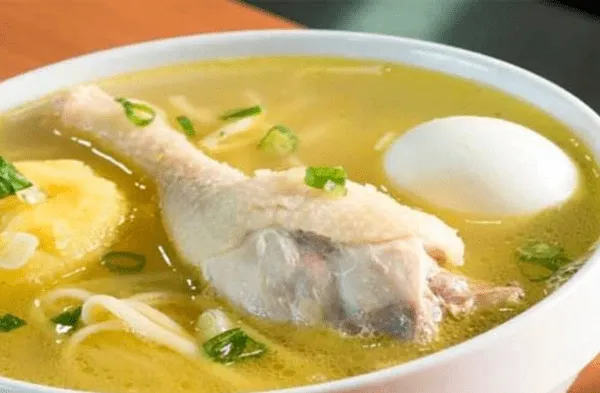 ¡El secreto mejor guardado! Aprende a preparar el caldo de pollo perfecto para el frío wapa.pe