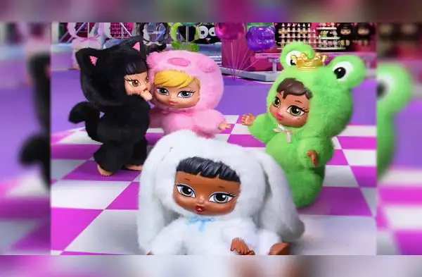 Como parte de este aniversario, la marca presentó Bratziez, una nueva colección de bag charmz coleccionables que reinterpreta a sus personajes icónicos en formato mini. wapa.pe