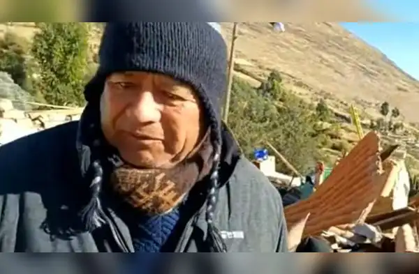 Sismo en Junín deja 5 fallecidos y más de 300 familias damnificadas, causando graves daños y emergencia en la región. wapa.pe