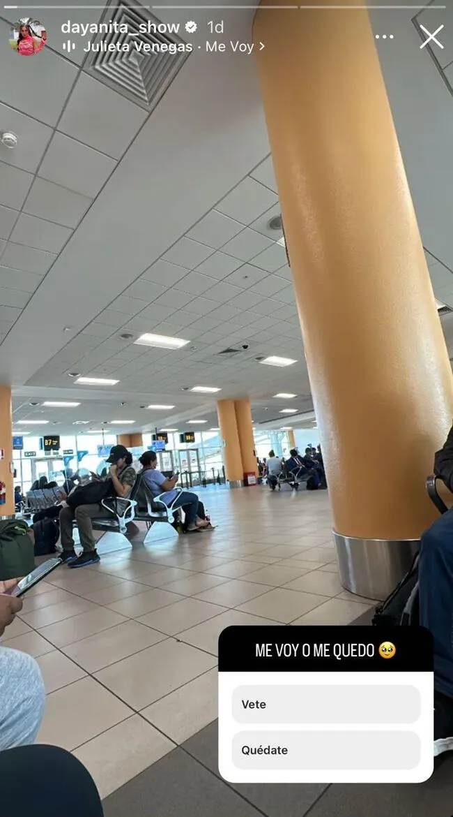 Dayanita compartió una impactante imagen en el aeropuerto, donde consultó a sus seguidores si querían que se quedara o se fuera.   