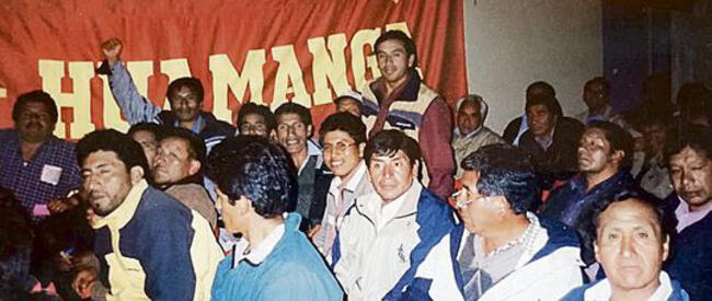 Dirigentes magisteriales ayacuchanos en el Congreso del Conare en el 2003. Foto: difusión    