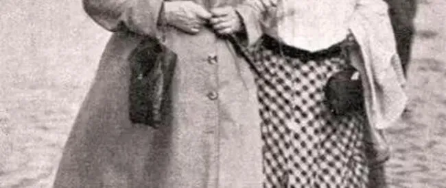 Clara Zetkin y Rosa de Luxemburgo eran revolucionaras conocidas por plantear el Día Internacional de la Mujer. (Dominio Público).    