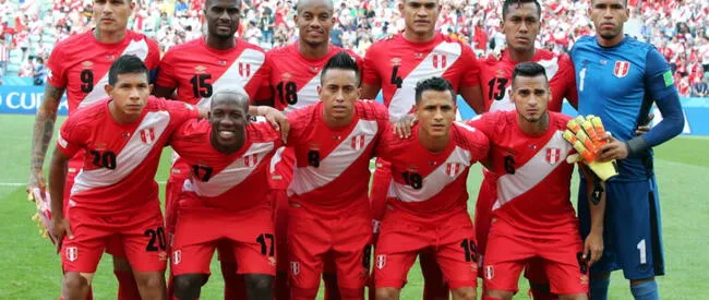 Equipo titular de Perú que jugó ante Australia en el Mundial Rusia 2018.   